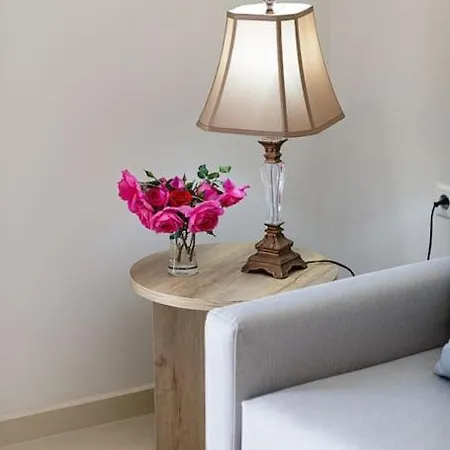 Aretousa Apt, Next To The Beach! Rethymnon