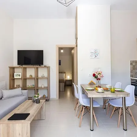 Aretousa Apt, Next To The Beach! Apartament *