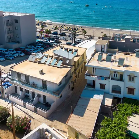 Aretousa Apt, Next To The Beach! Apartament