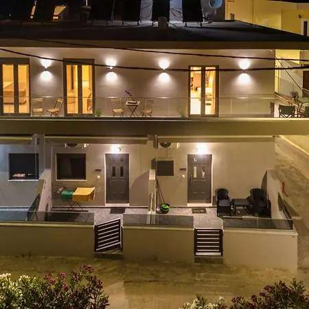 Aretousa Apt, Next To The Beach! Rethymnon